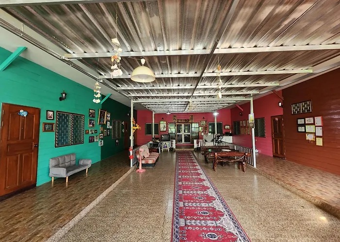 Baanlungchuhomestay&Cafe